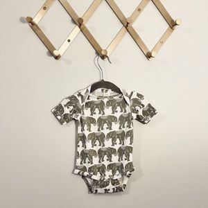 Kate Quinn elephant print bamboo bodysuit – 0 to 3 months – NWT